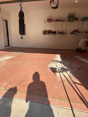 Before & After Garage Floor Epoxy Coating in Jackson, GA (1)