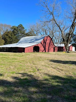 Before & After Exterior Barn Painting in Jackson, GA (2)